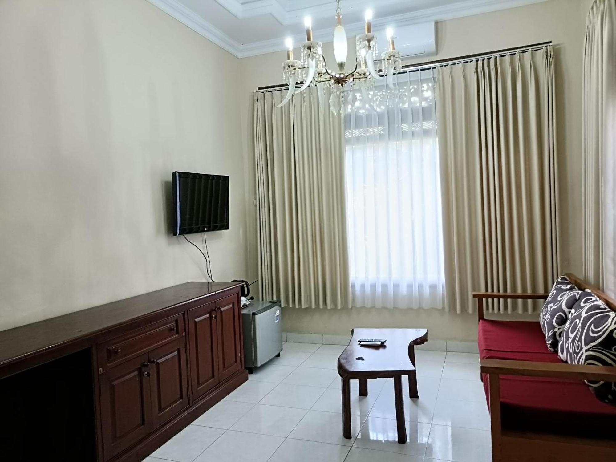 Ngetis Home Stay Sanur Esterno foto