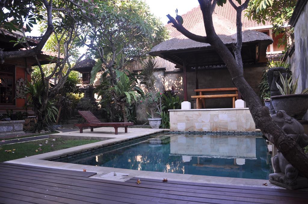 Ngetis Home Stay Sanur Esterno foto