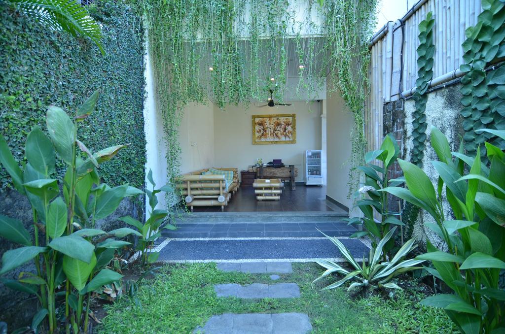 Ngetis Home Stay Sanur Esterno foto