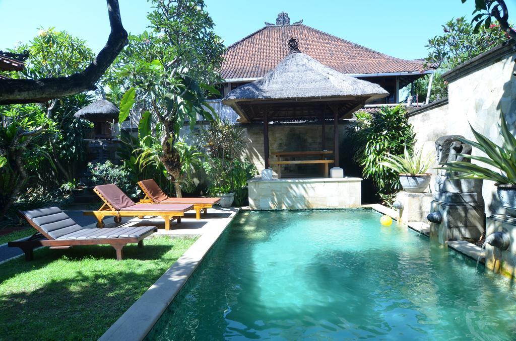 Ngetis Home Stay Sanur Esterno foto