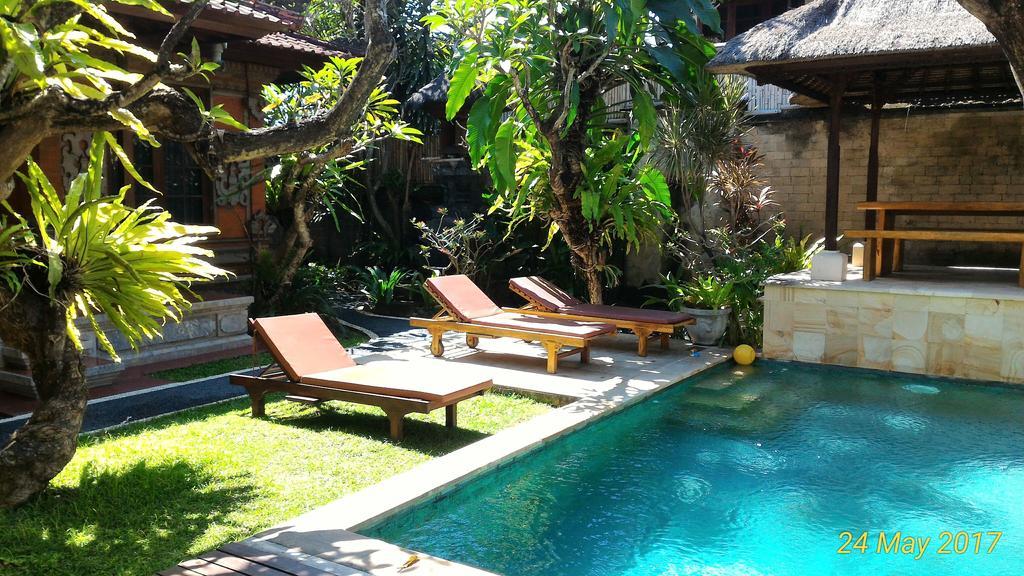 Ngetis Home Stay Sanur Esterno foto
